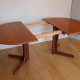 Scandinavian oval table in teak 2 60s extensions
