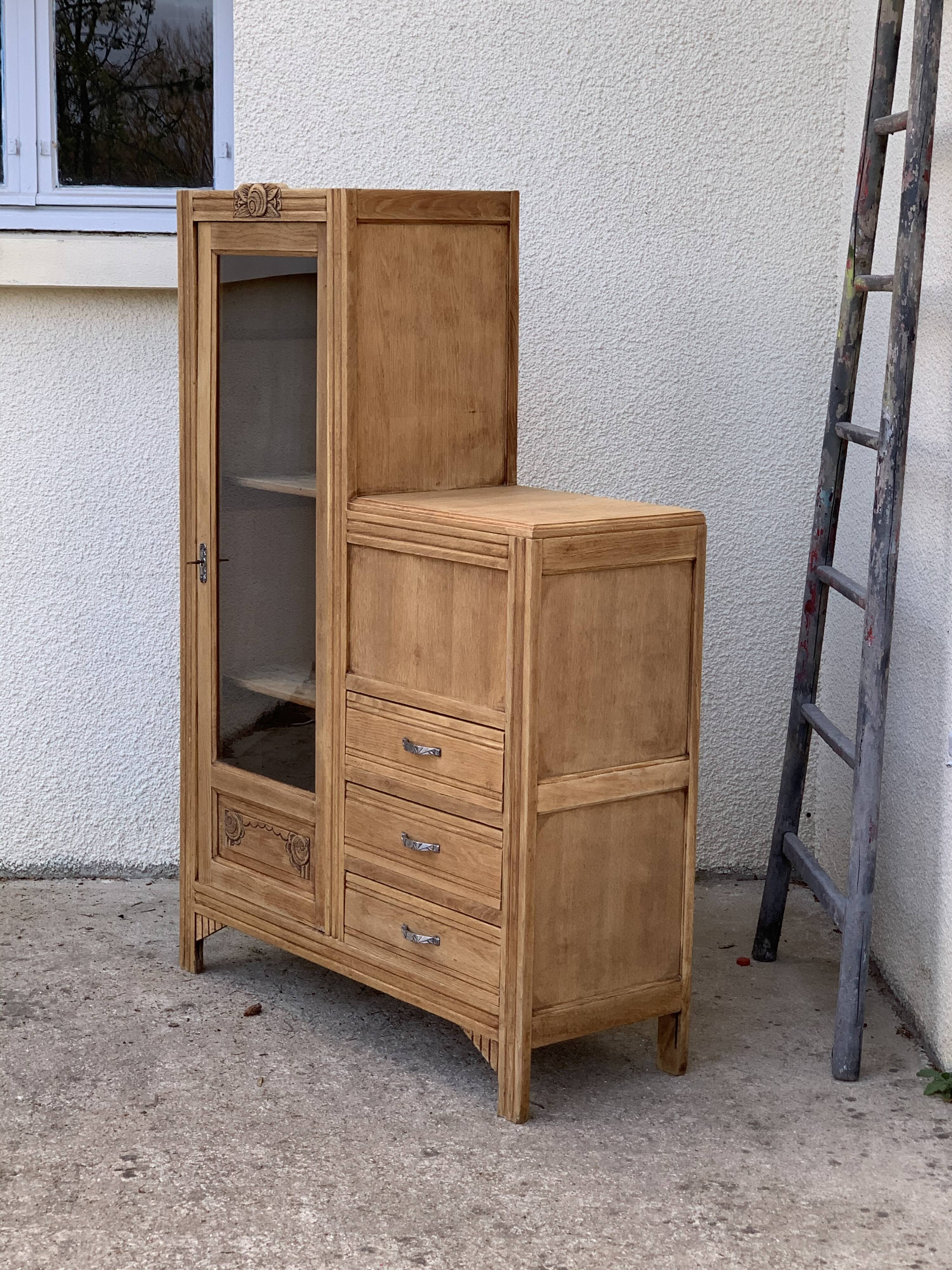 Art Deco asymmetrical glass Parisian wardrobe 1930