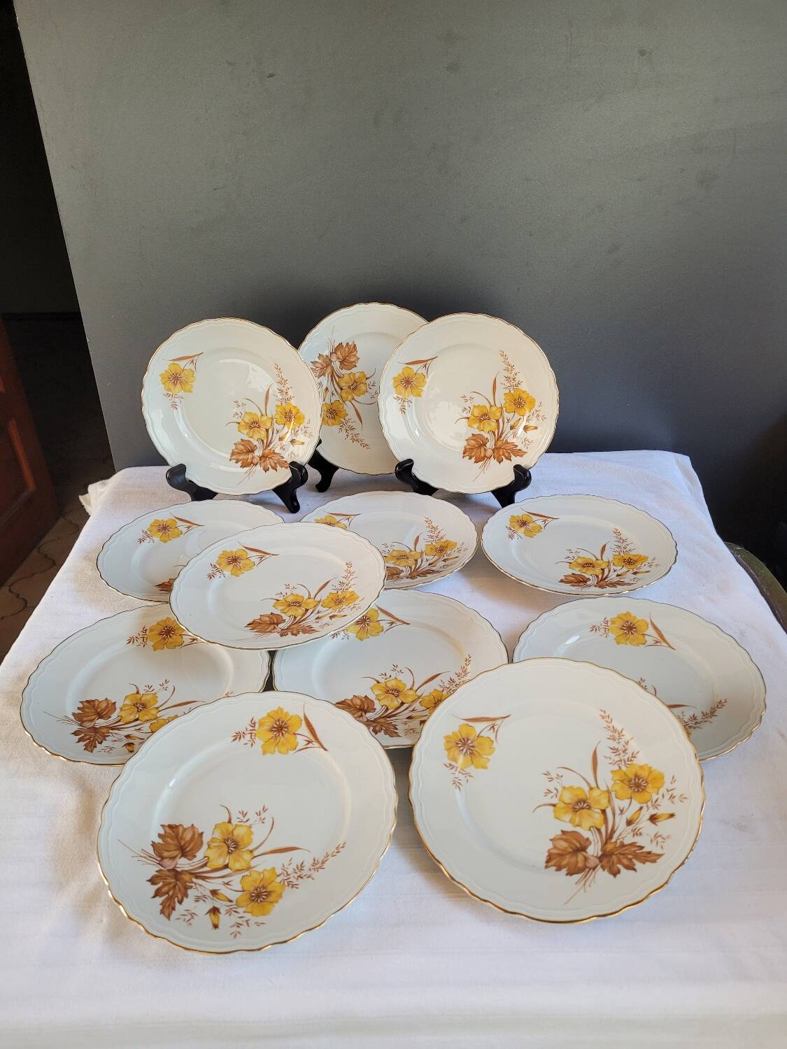 Dessert plates
