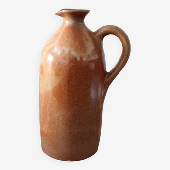 Sandstone pitcher