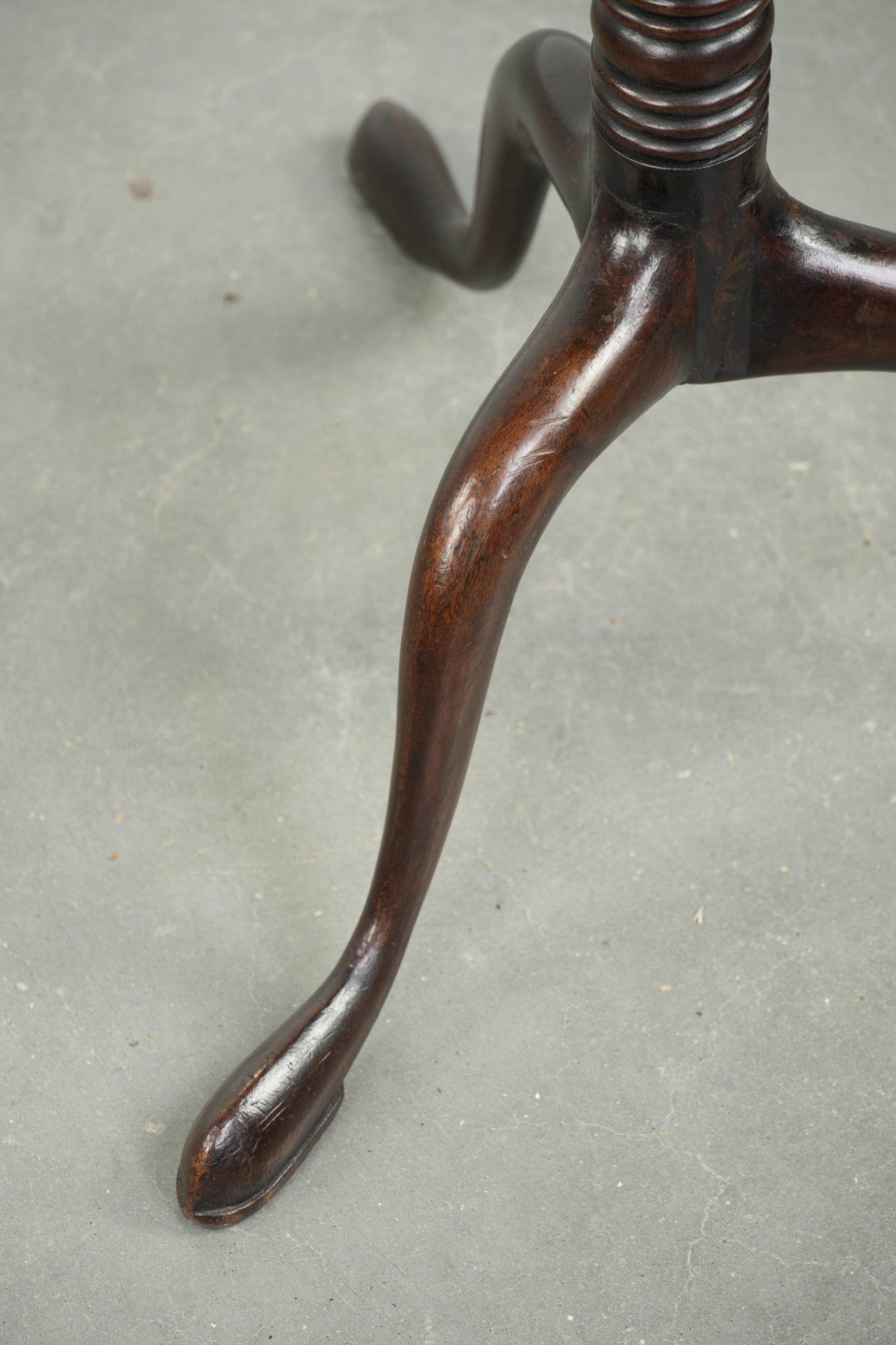 Antique English wine table / plant / side table from the late 18th century