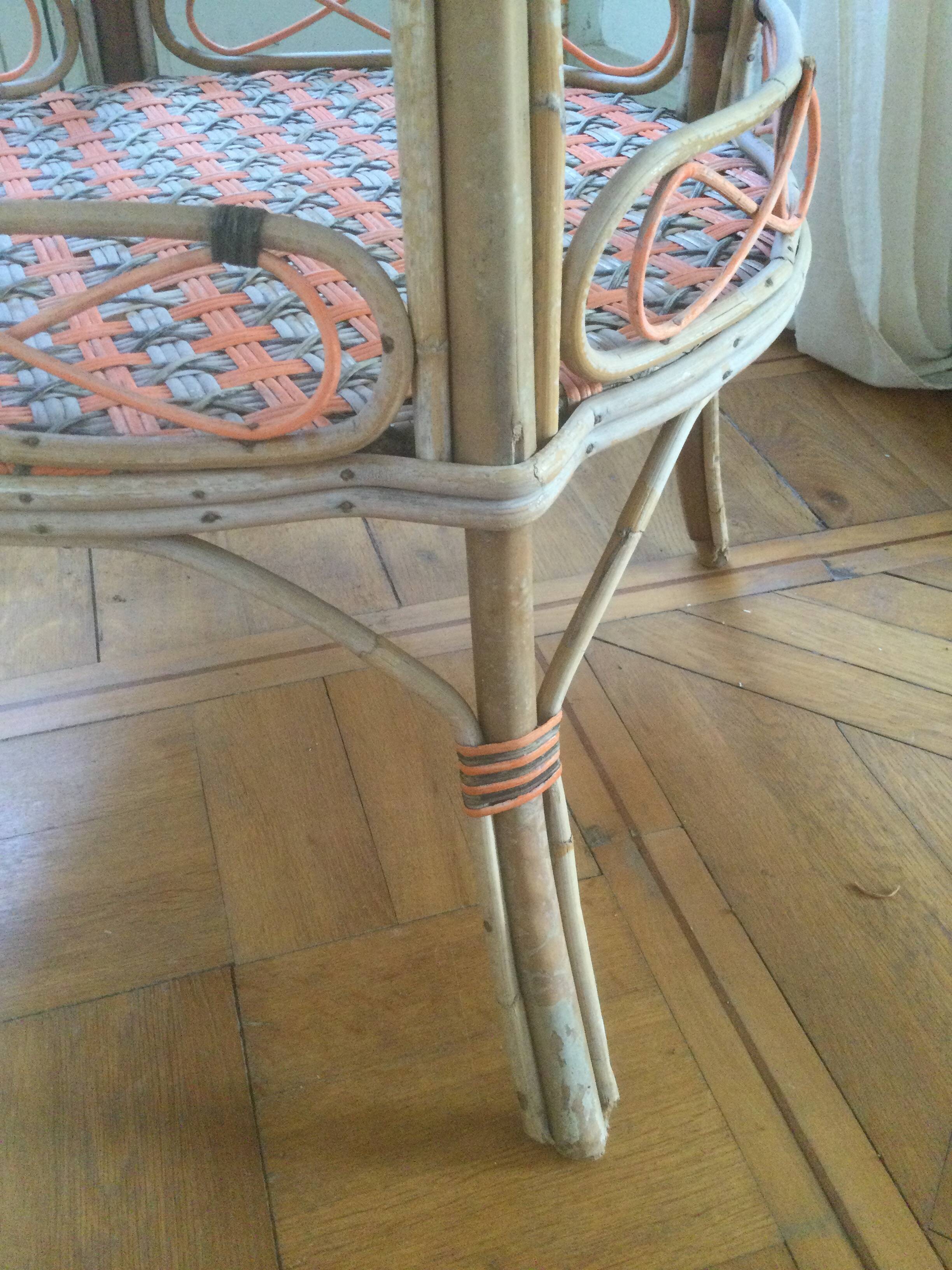 Round old rattan pedestal table