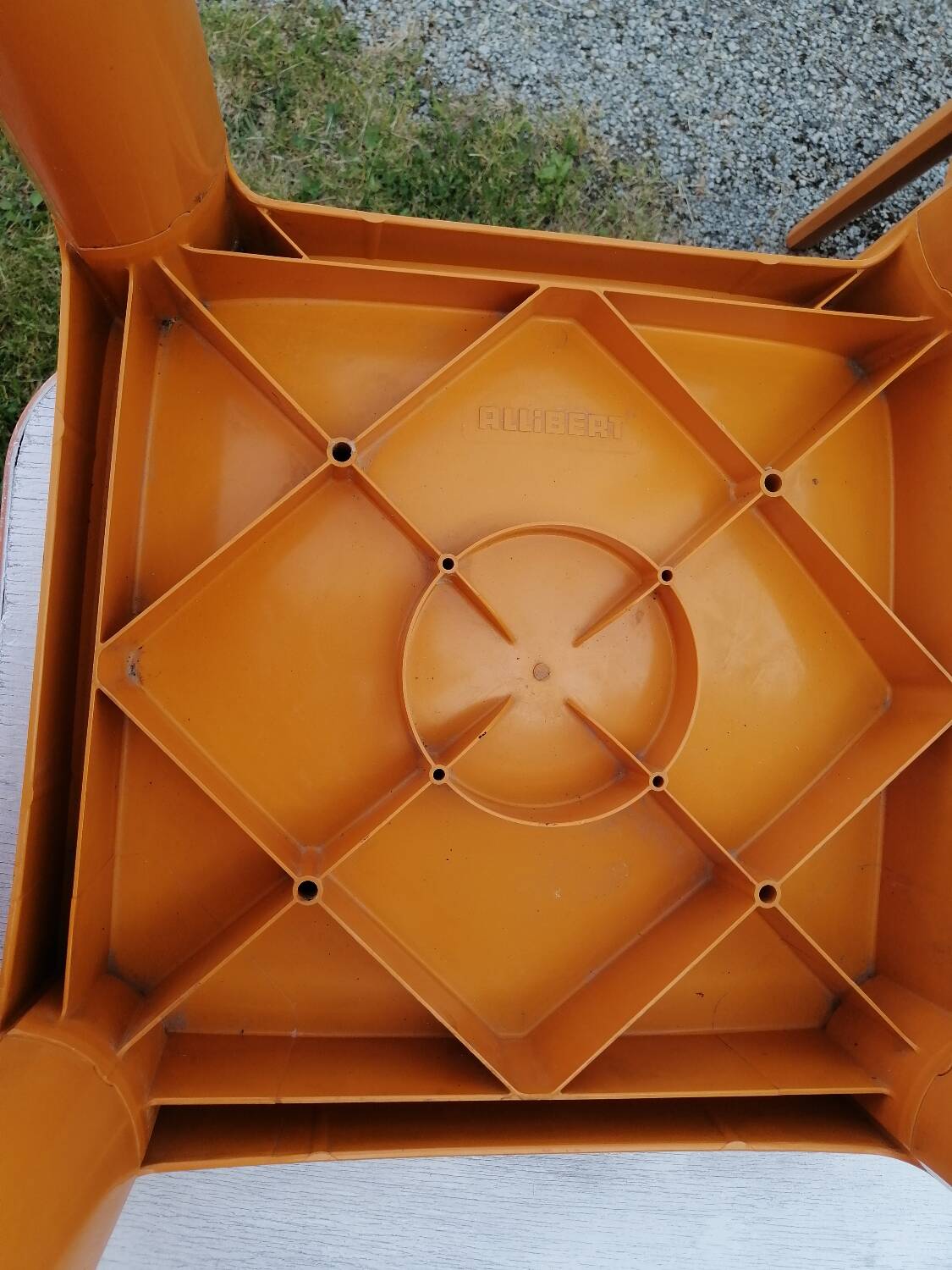 Table et 6 chaises orange Allibert années 70