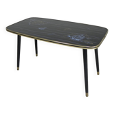 Table basse vintage avec plateau en verre et pieds angulaires