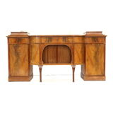 Buffet victorien unique en acajou flammé du XIXème siècle