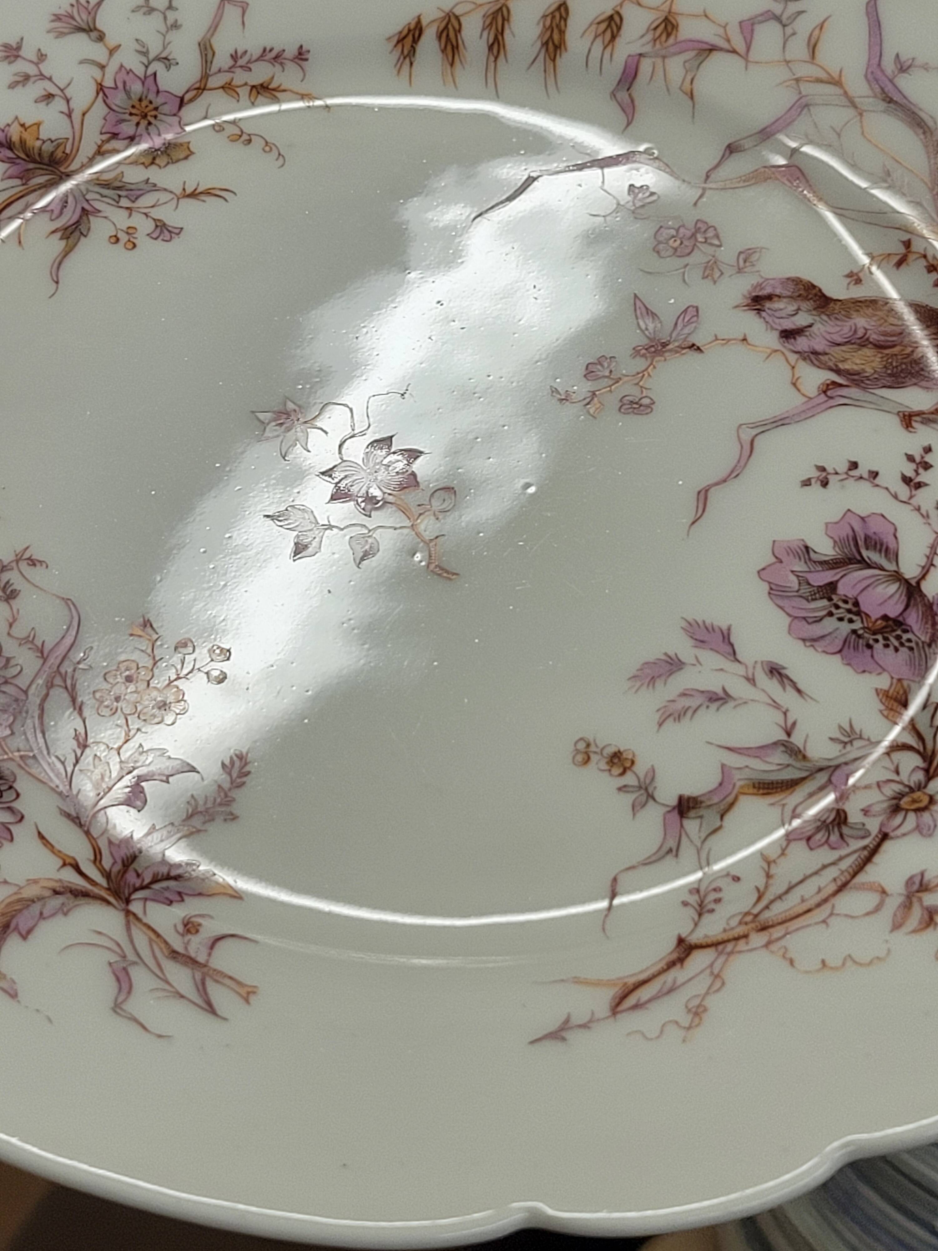 Superb Plate Dish on Pedestal 19th Century White Porcelain Bird Decor