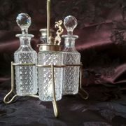 Former table servant, 4 bottles for mustard vinegar oil and salt, oil and vinegar maker