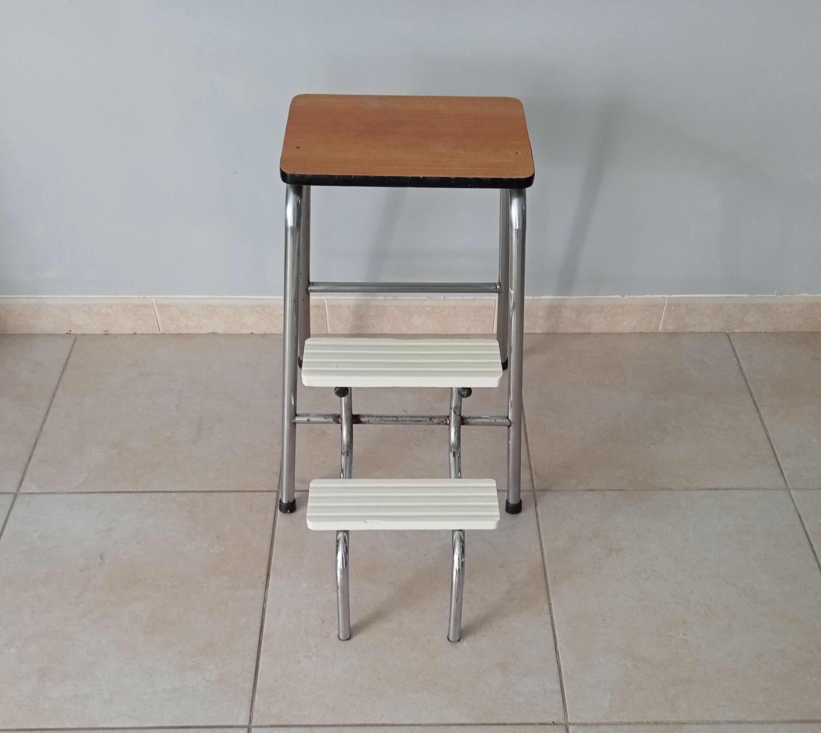 Vintage folding stepladder 60s