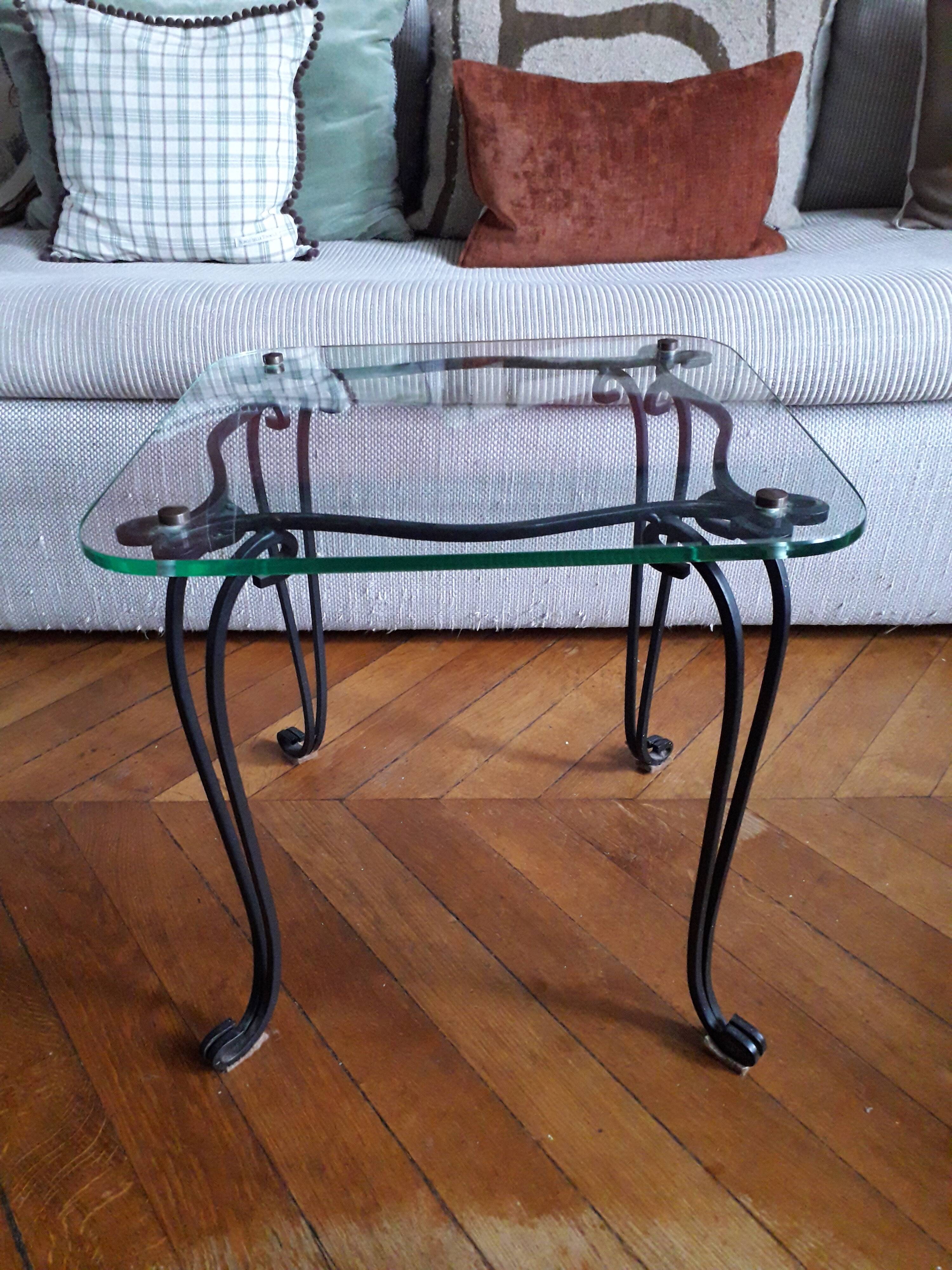 Table basse des années 50 en fer forgé