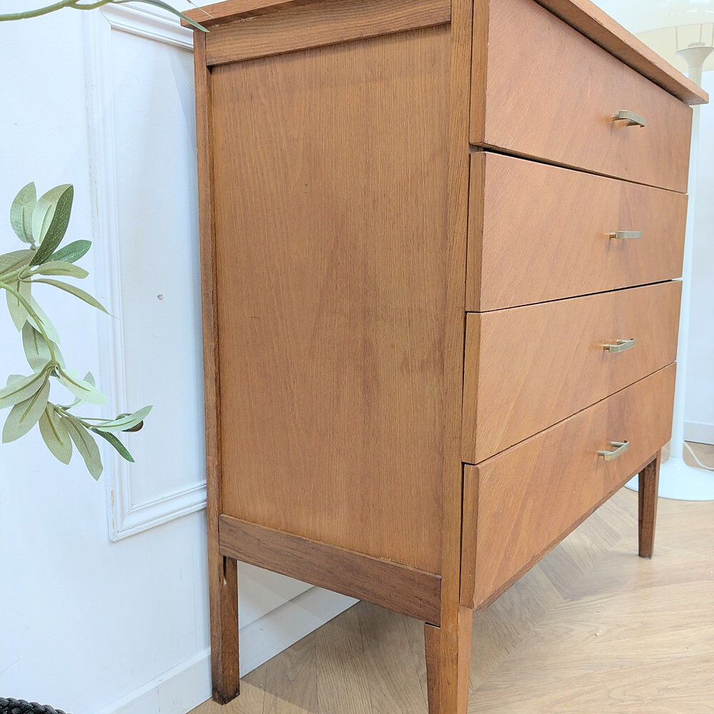 Vintage chest of drawers