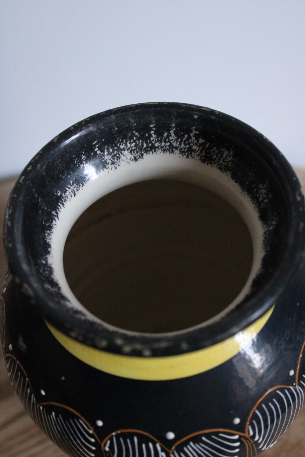 Henriot Quimper vase - Breton earthenware - graphic decoration