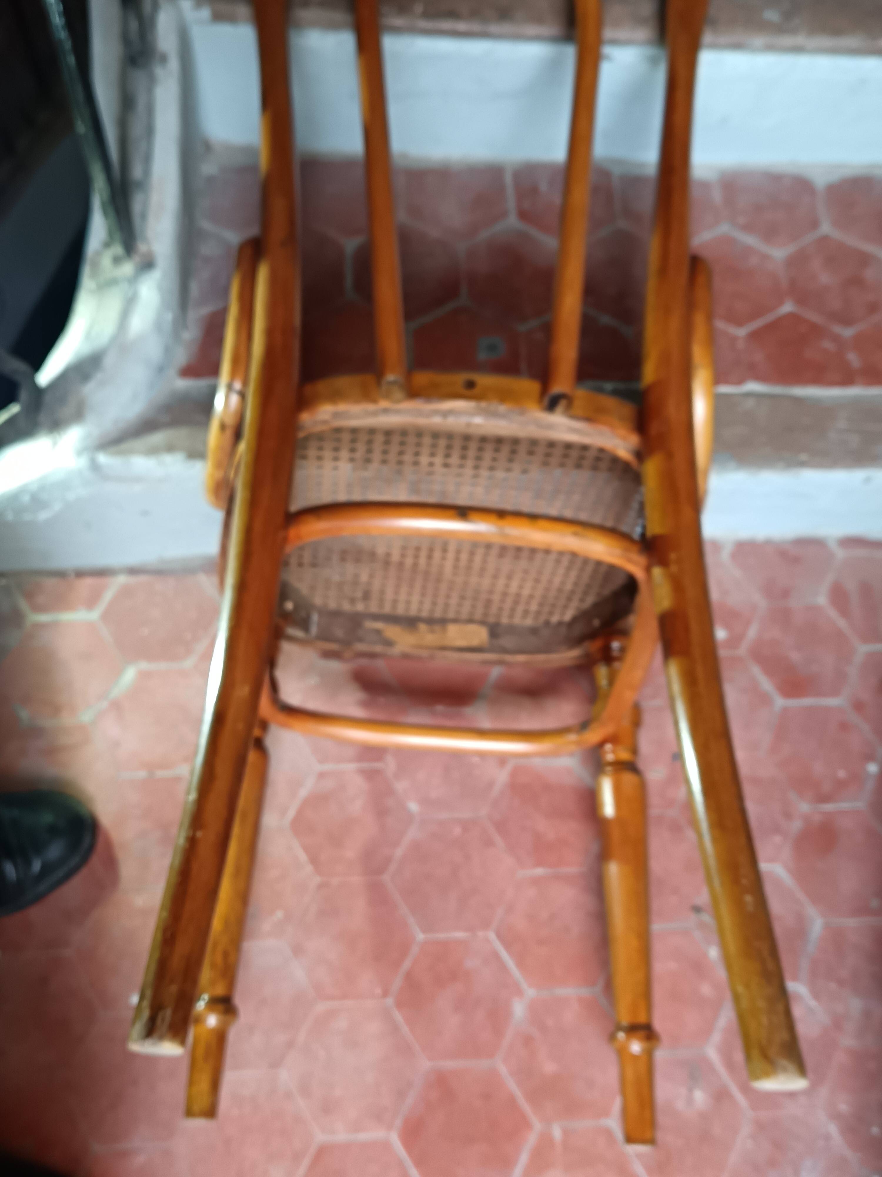 Ancienne Chaise de Bistrot en Bois Courbé " Fischel "