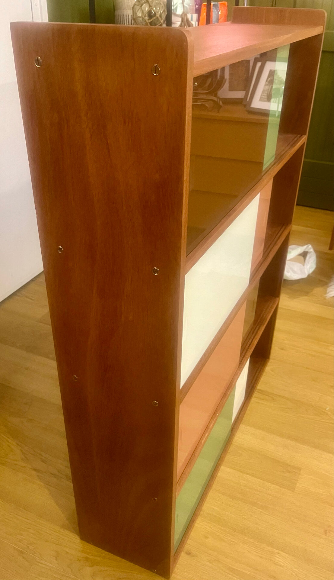 Oscar display cabinet by Didier Rozaffy