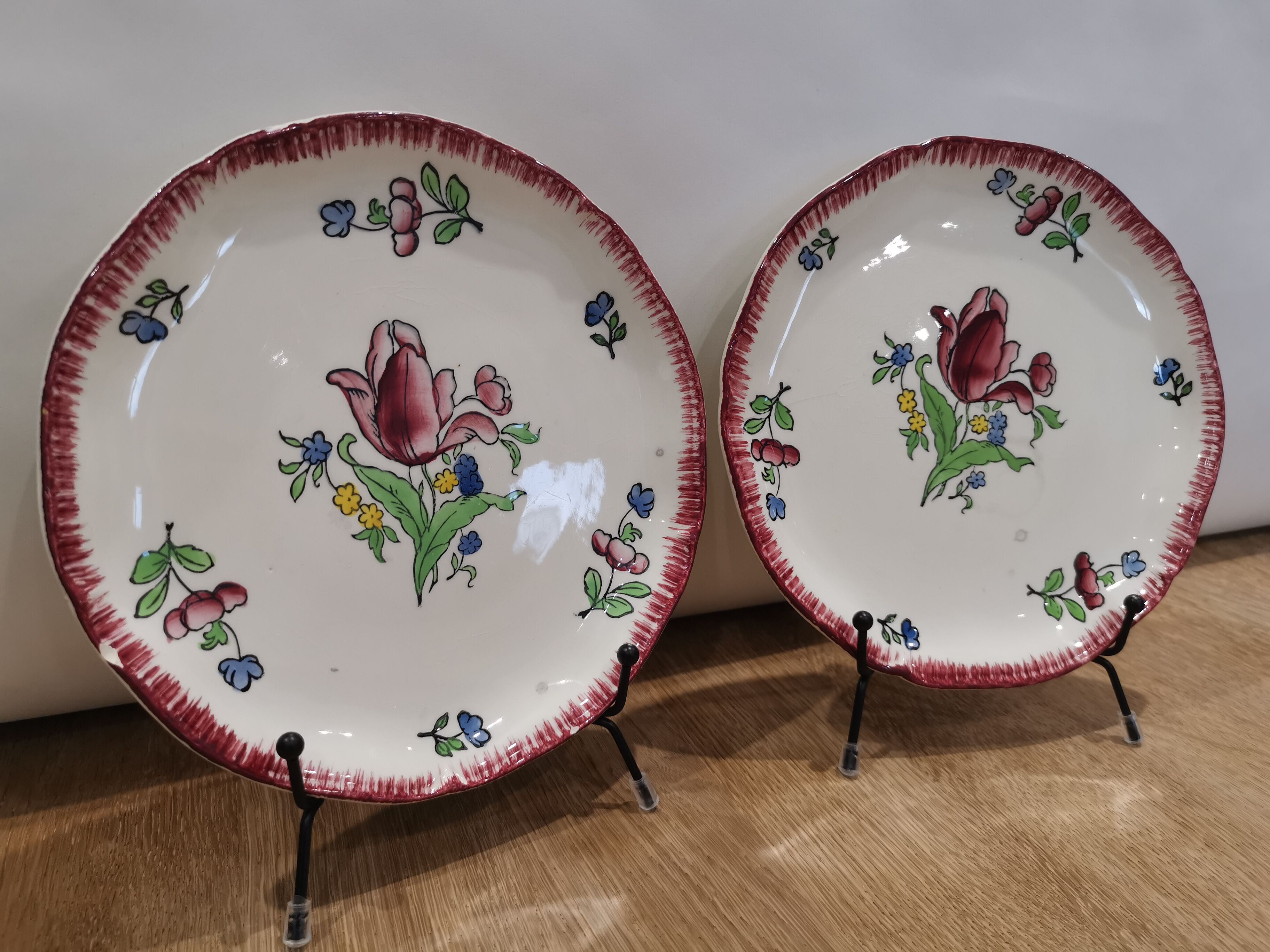 2 old flat plates in GIEN earthenware model "Lorraine"