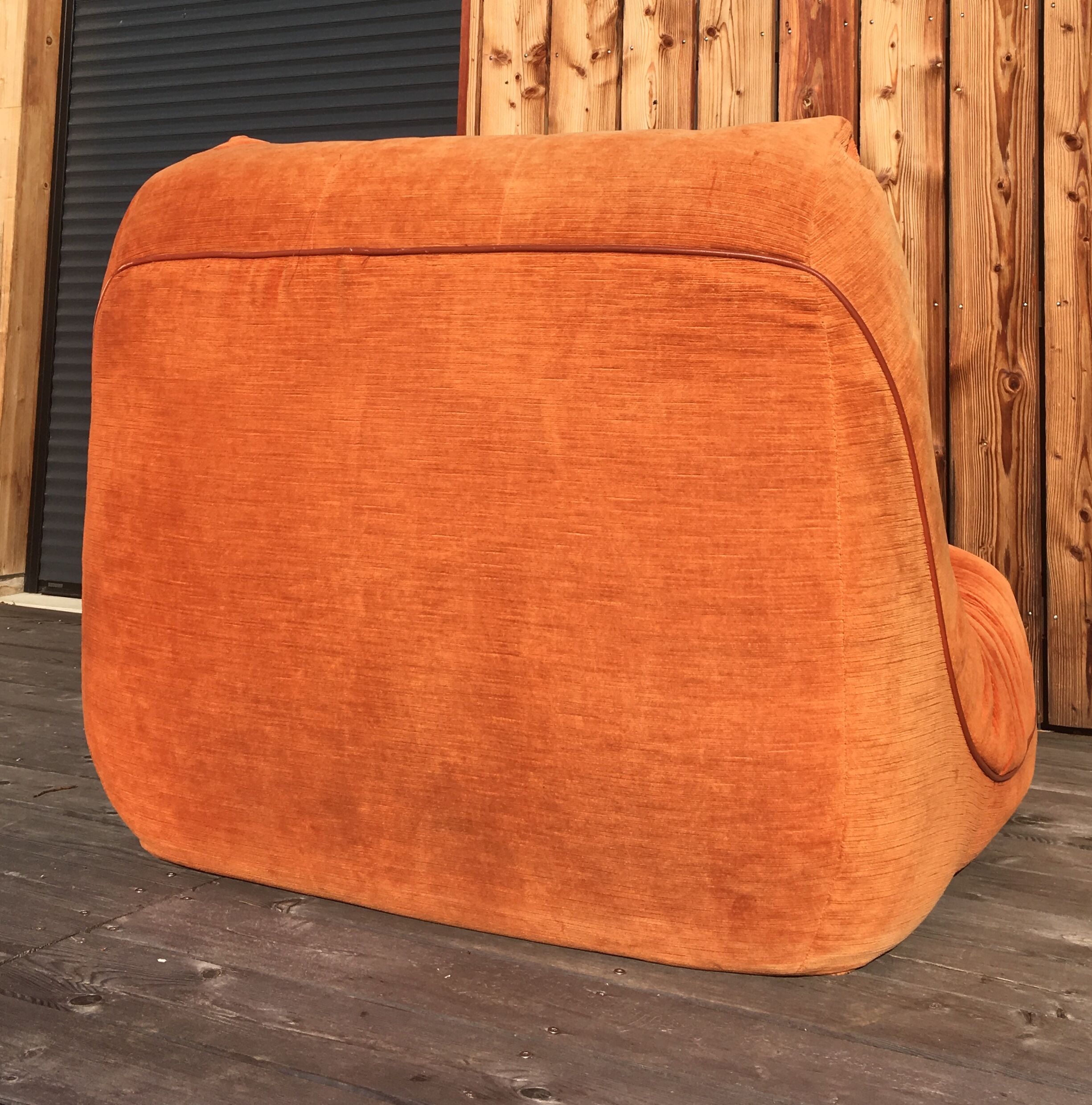 Seat and driver - Roche Bobois