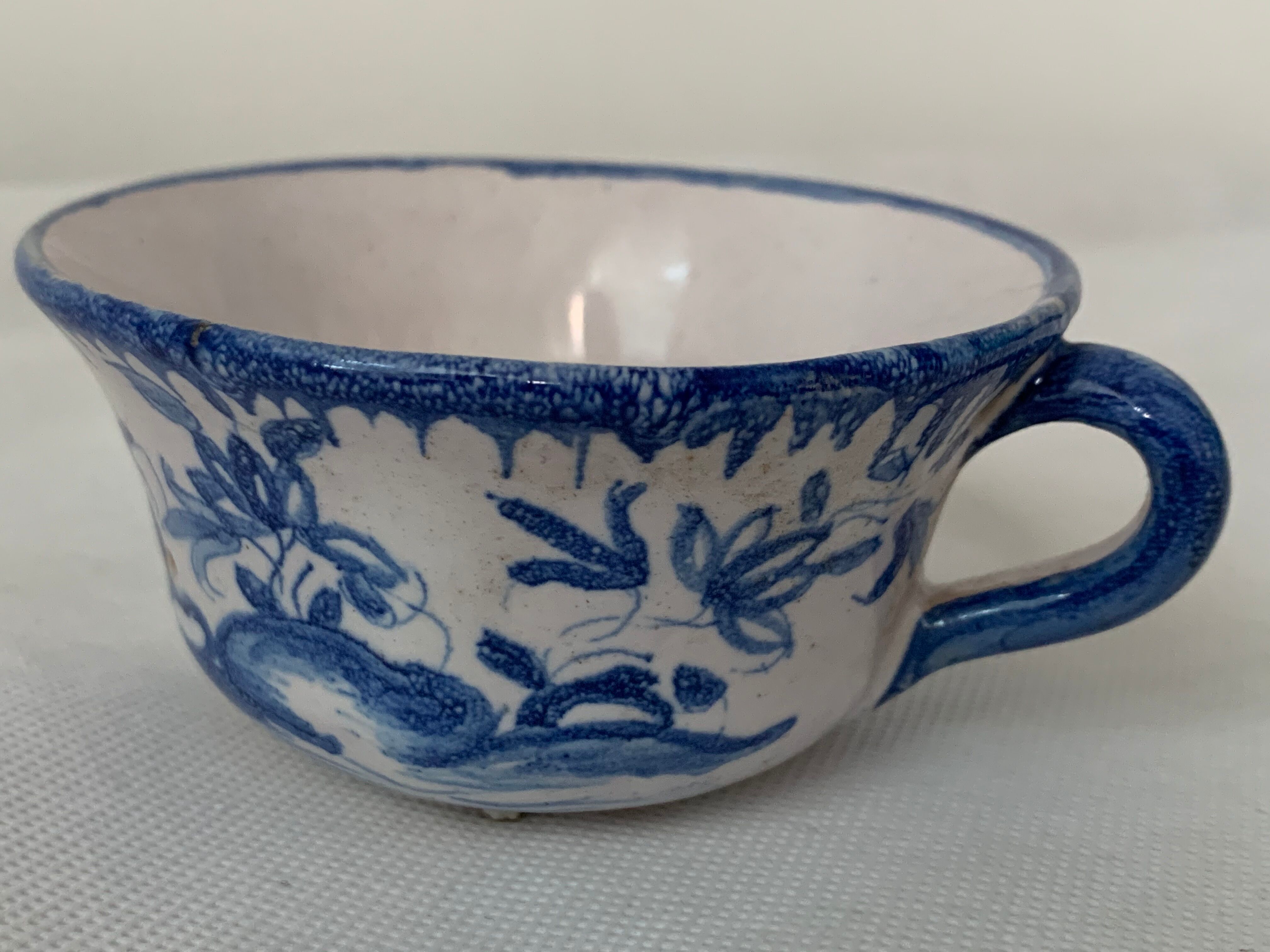 4 tasses à café en porcelaine Paul Gouazé, Martres Tolosane, croix occitane, 1920