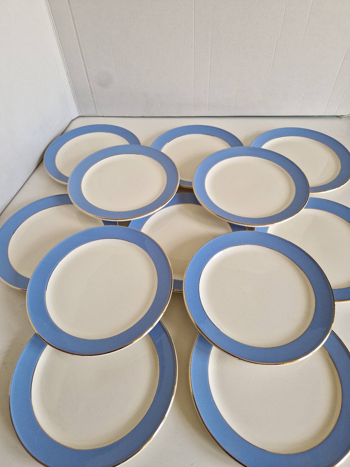 12 assiettes à dessert Villeroy & Boch modèle Orléans