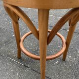 Paire de tabourets cannés en bois courbé