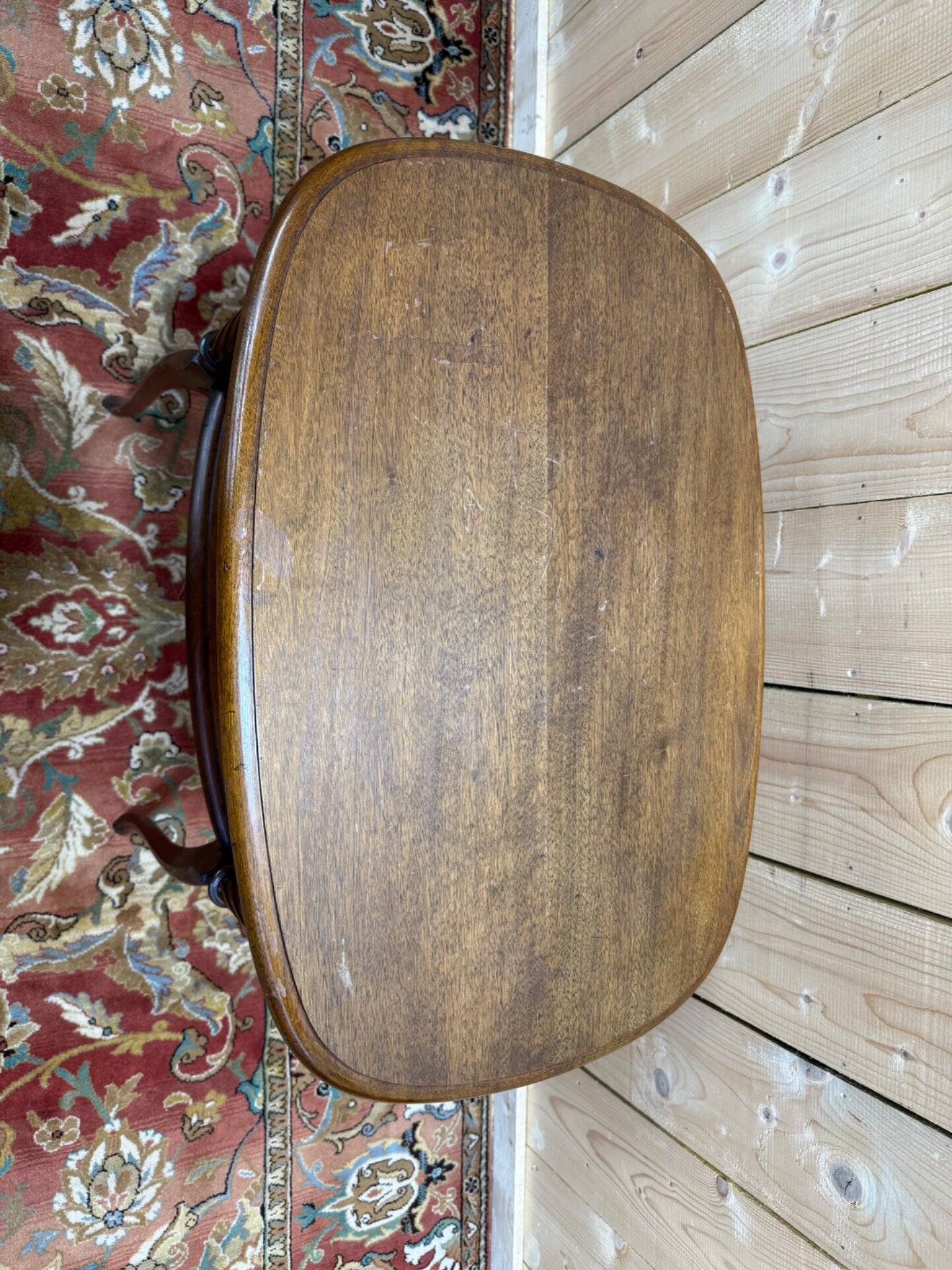Tea table - Two-tiered mahogany coffee table