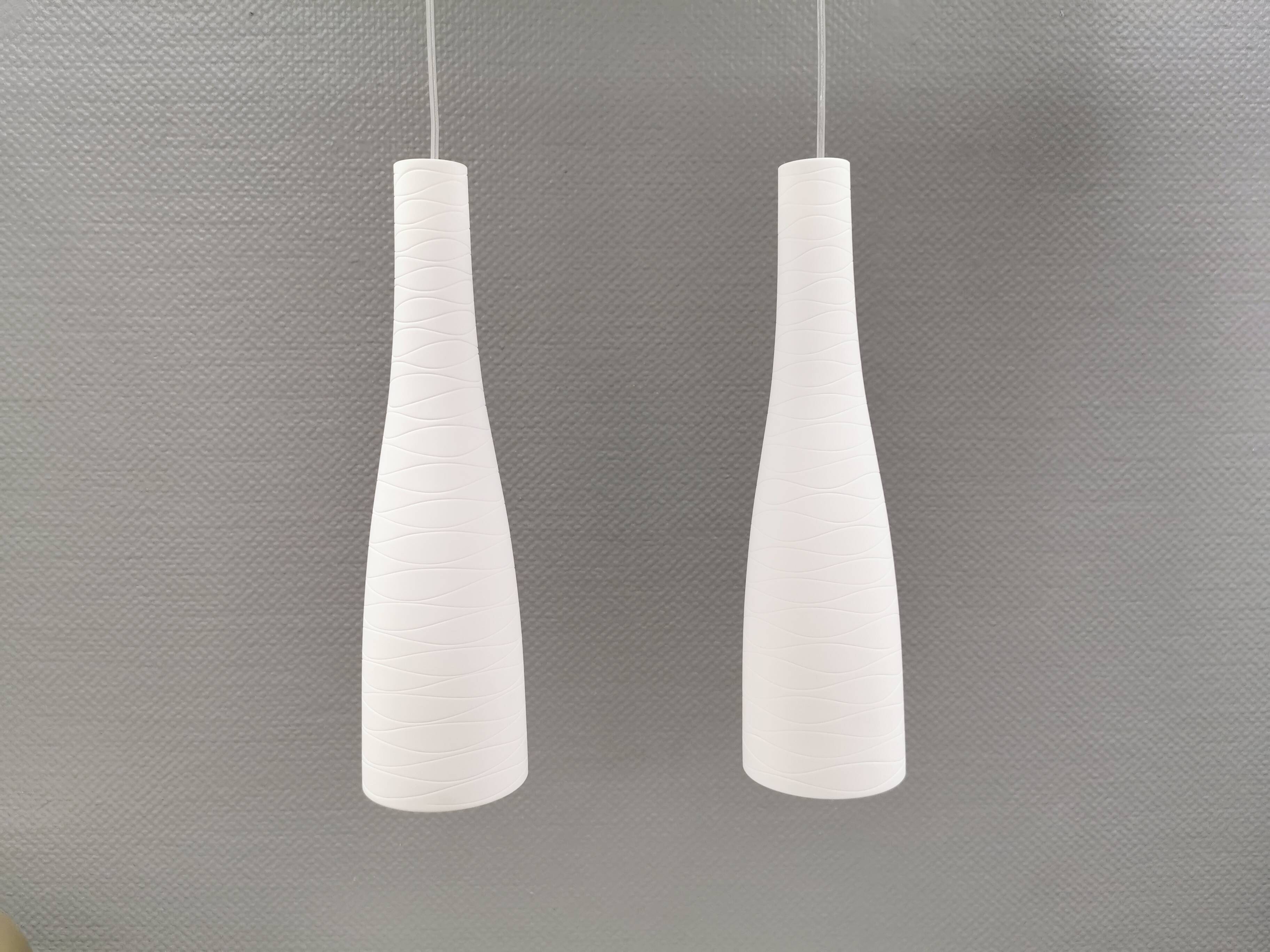 Hanging lamps in handmade/mouth-blown white Murano glass, Italy 1990s