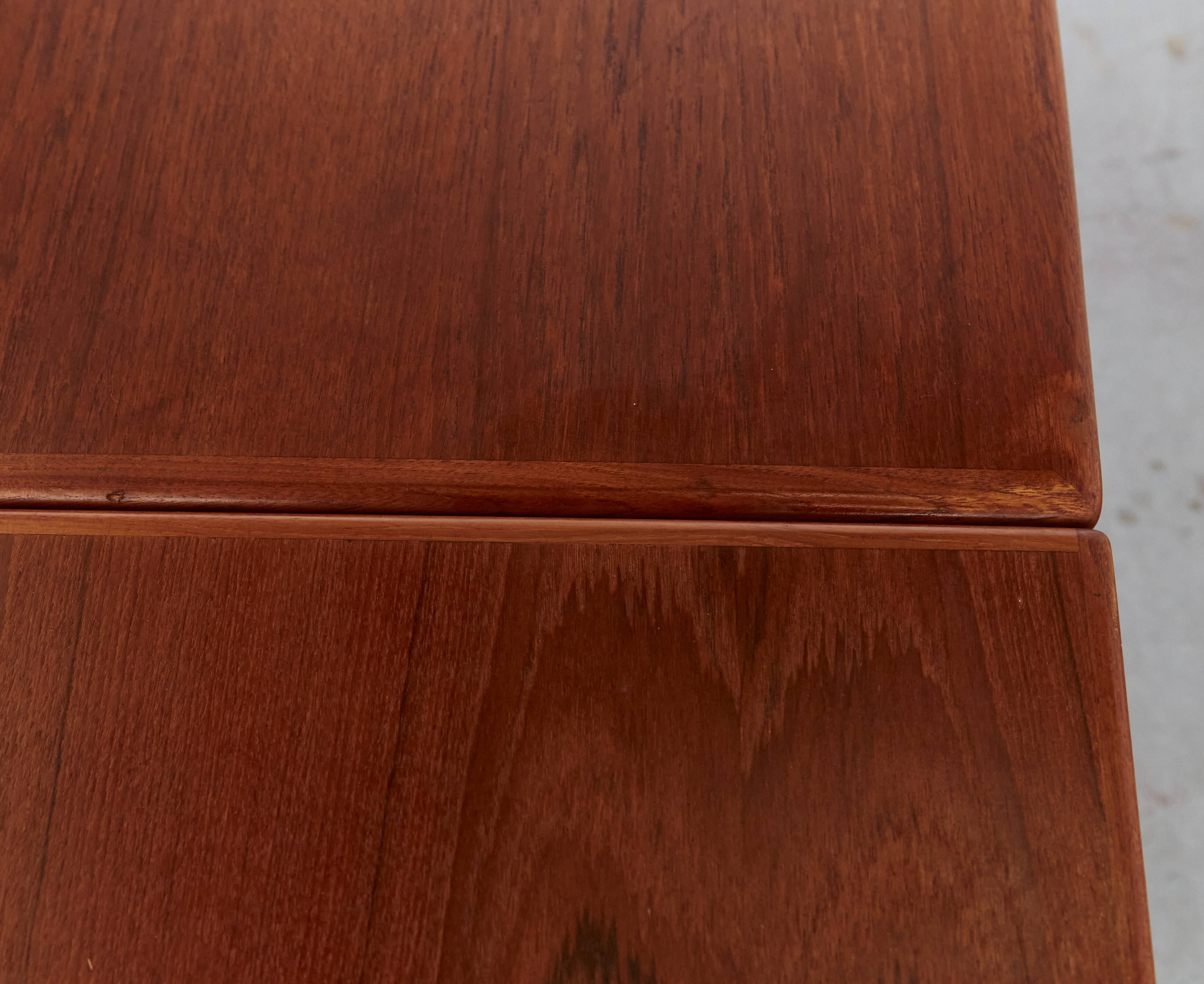 Grete Jalk boat shaped Dining Table for Glostrup