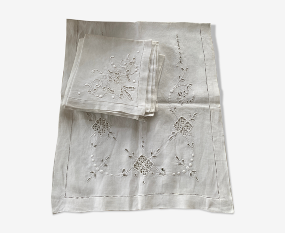 Chemin de table et ses serviettes