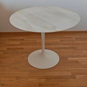 Tulip dining table with marble top by Eero Saarinen for Knoll International