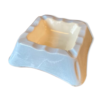 Enamelled earthenware ashtray