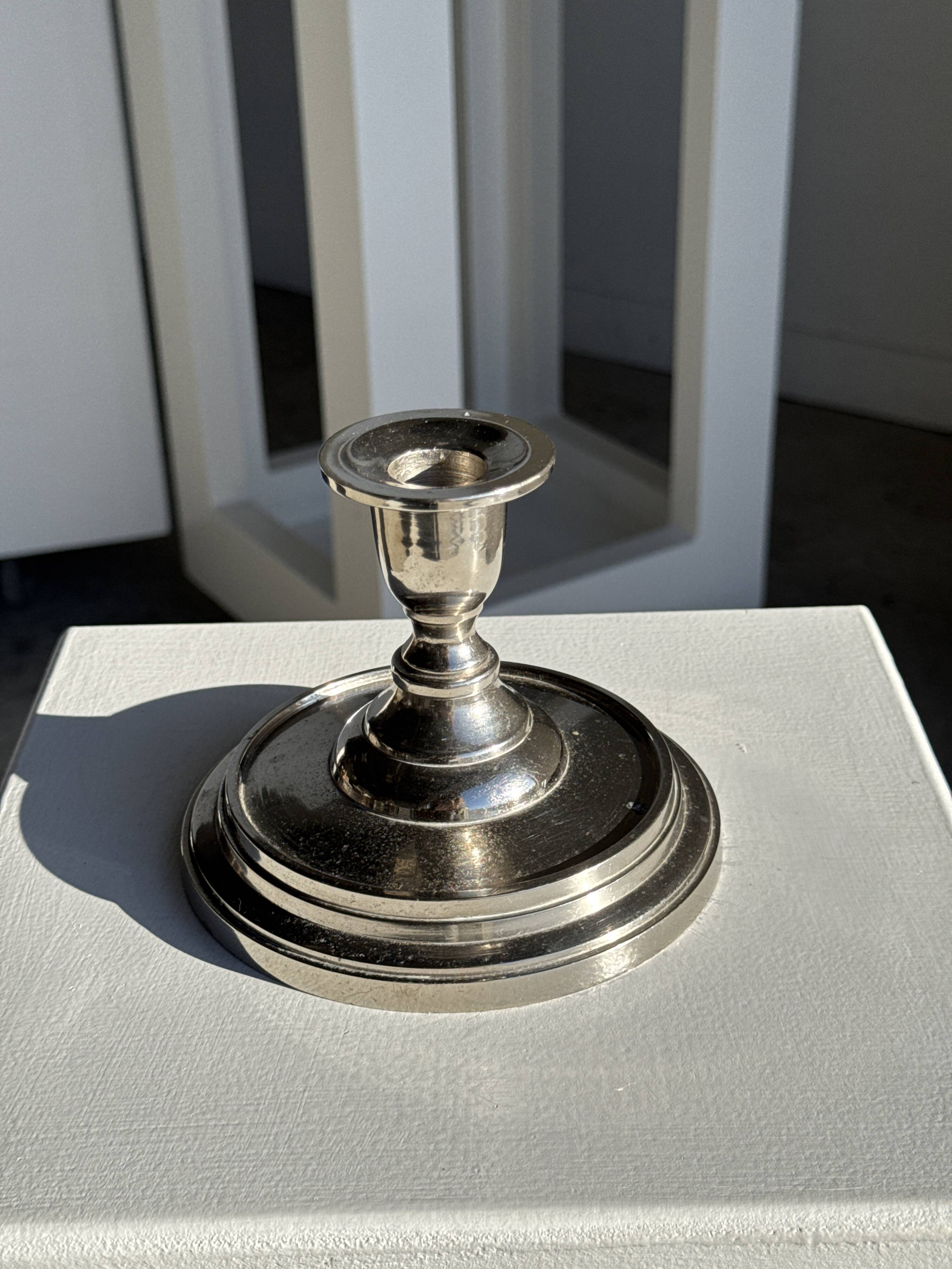 Small shiny silver-plated candlestick H11 D13