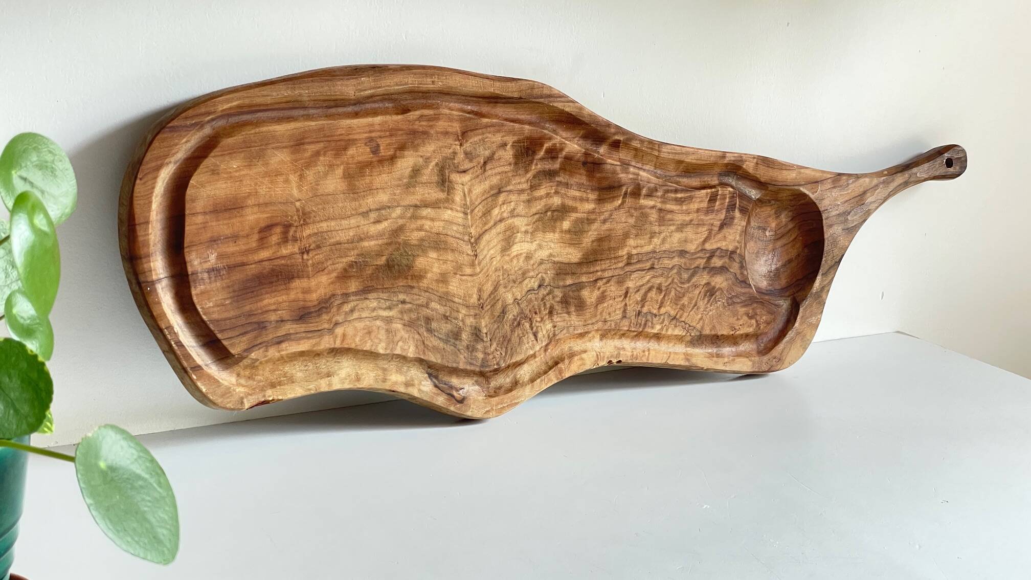 XL Vintage Olive Wood Cutting Board