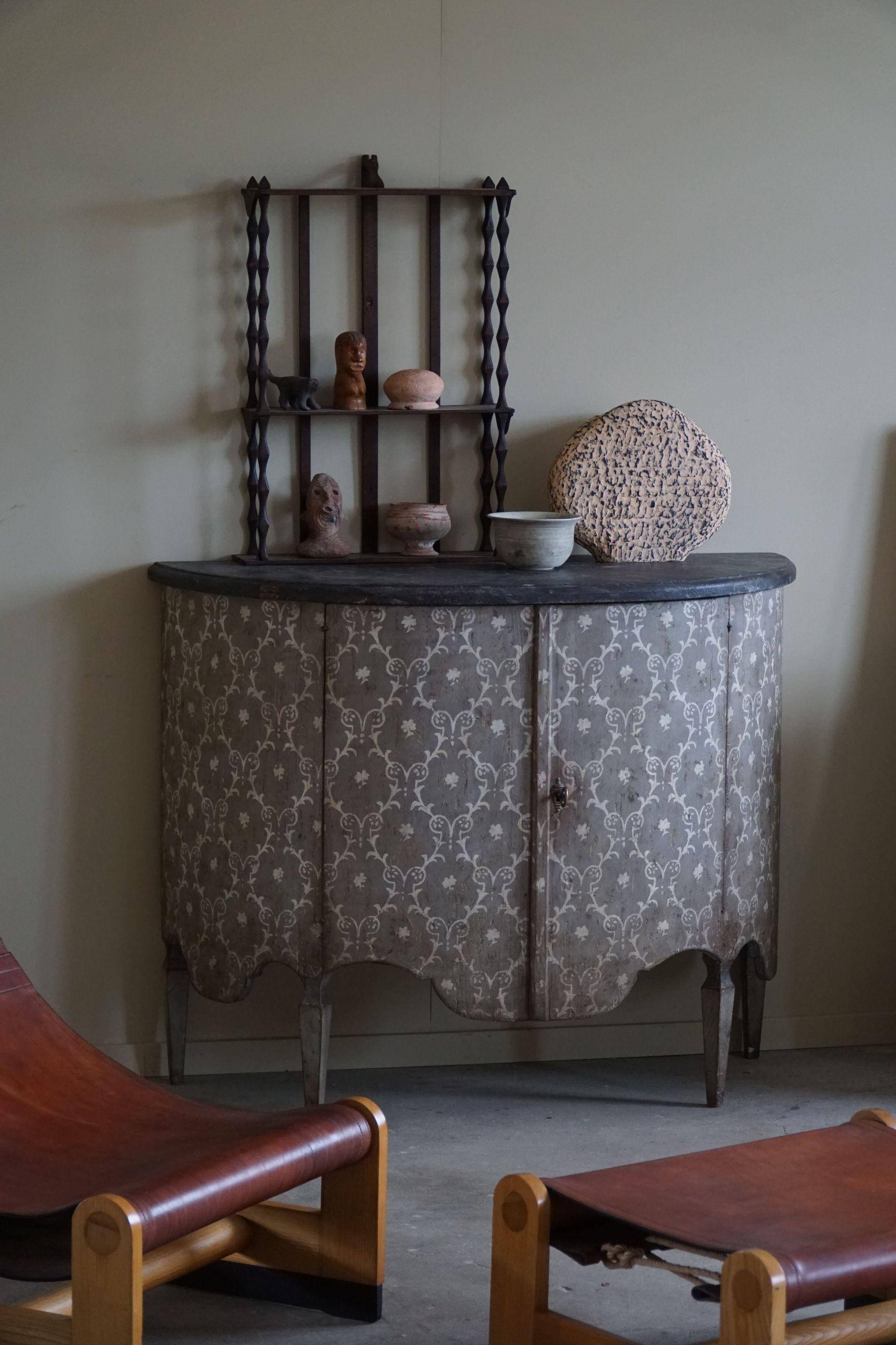 19th-century painted pine wardrobe, Italian cabinetmaker, made in Tuscany.