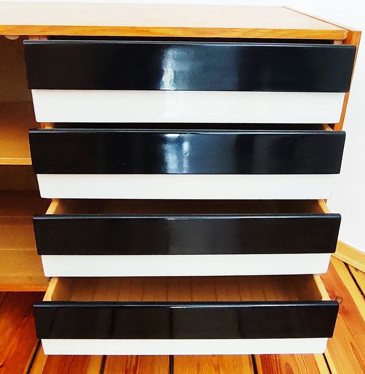 Czechoslovakian U-458 Chest of Drawers by Jiří Jiroutek for Interier Praha, 1960s