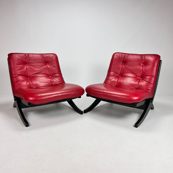 Paire de chauffeuses à ciseaux vintage noir et rouge, années 1970