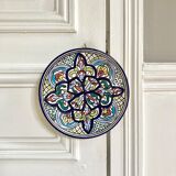 Polychrome decorative ceramic plate