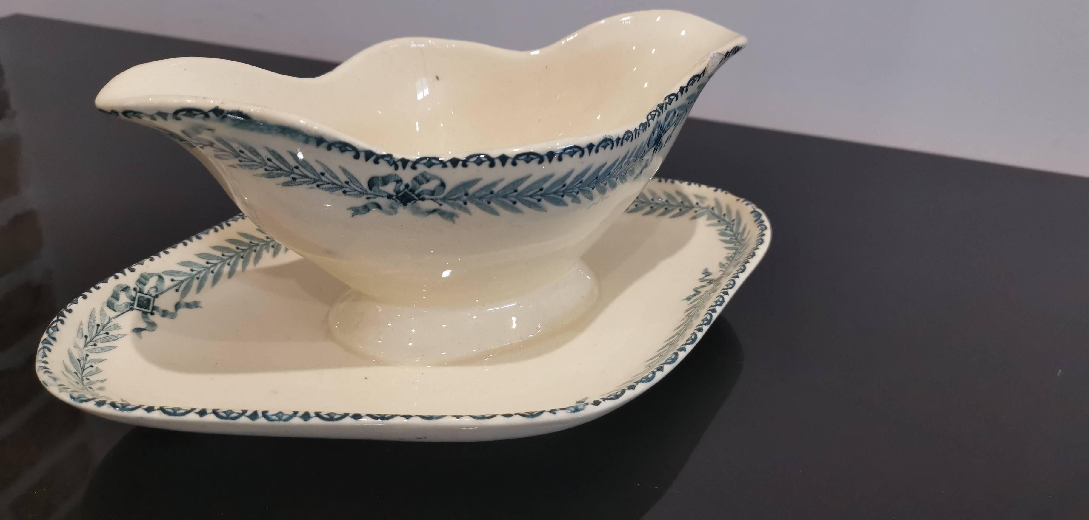 Old Choisy Le Roi earthenware gravy boat, Chinon decor