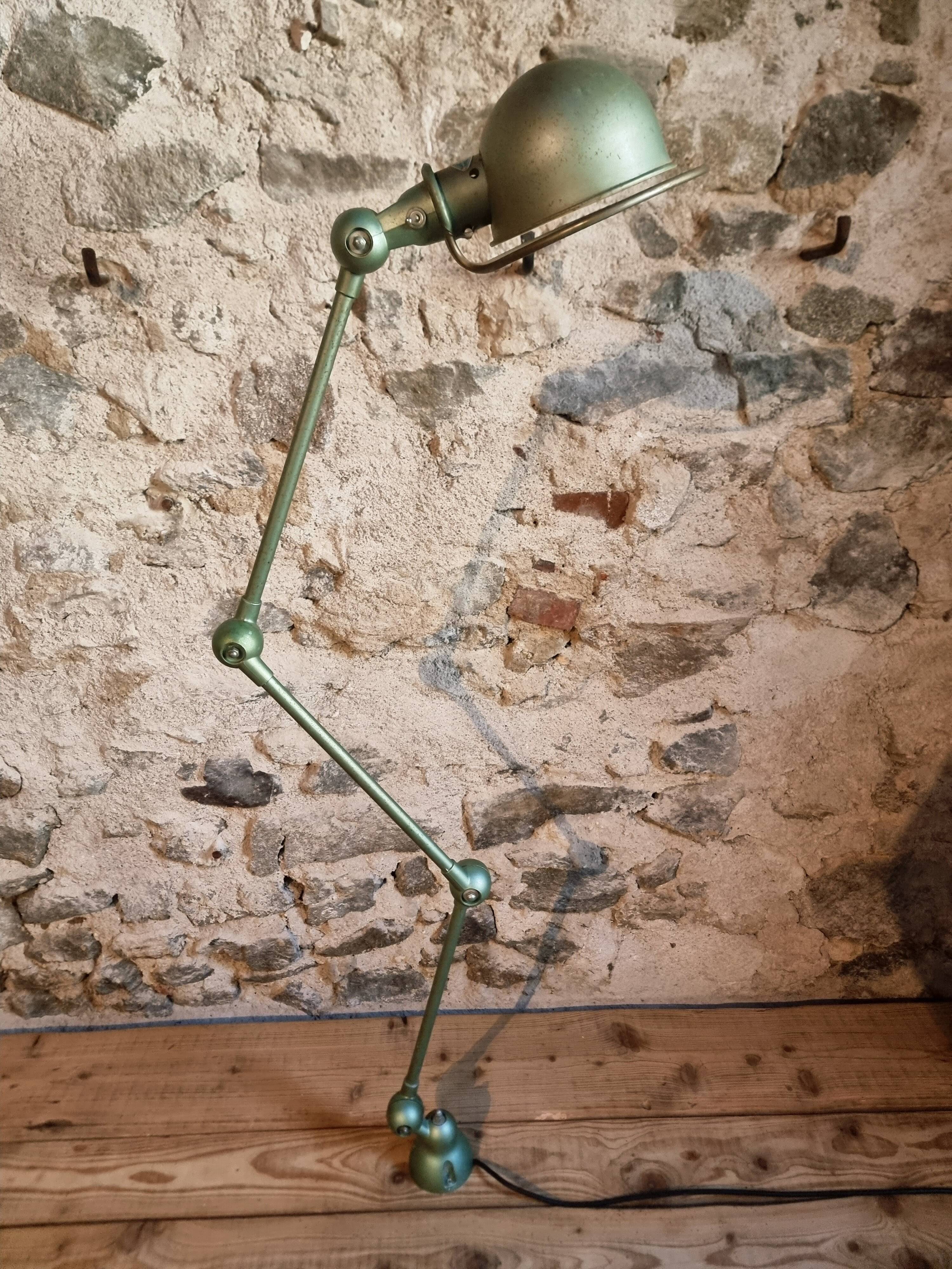 Lampe industrielle vintage Jieldé à 3 bras verte – Lampe de travail française réglable B22