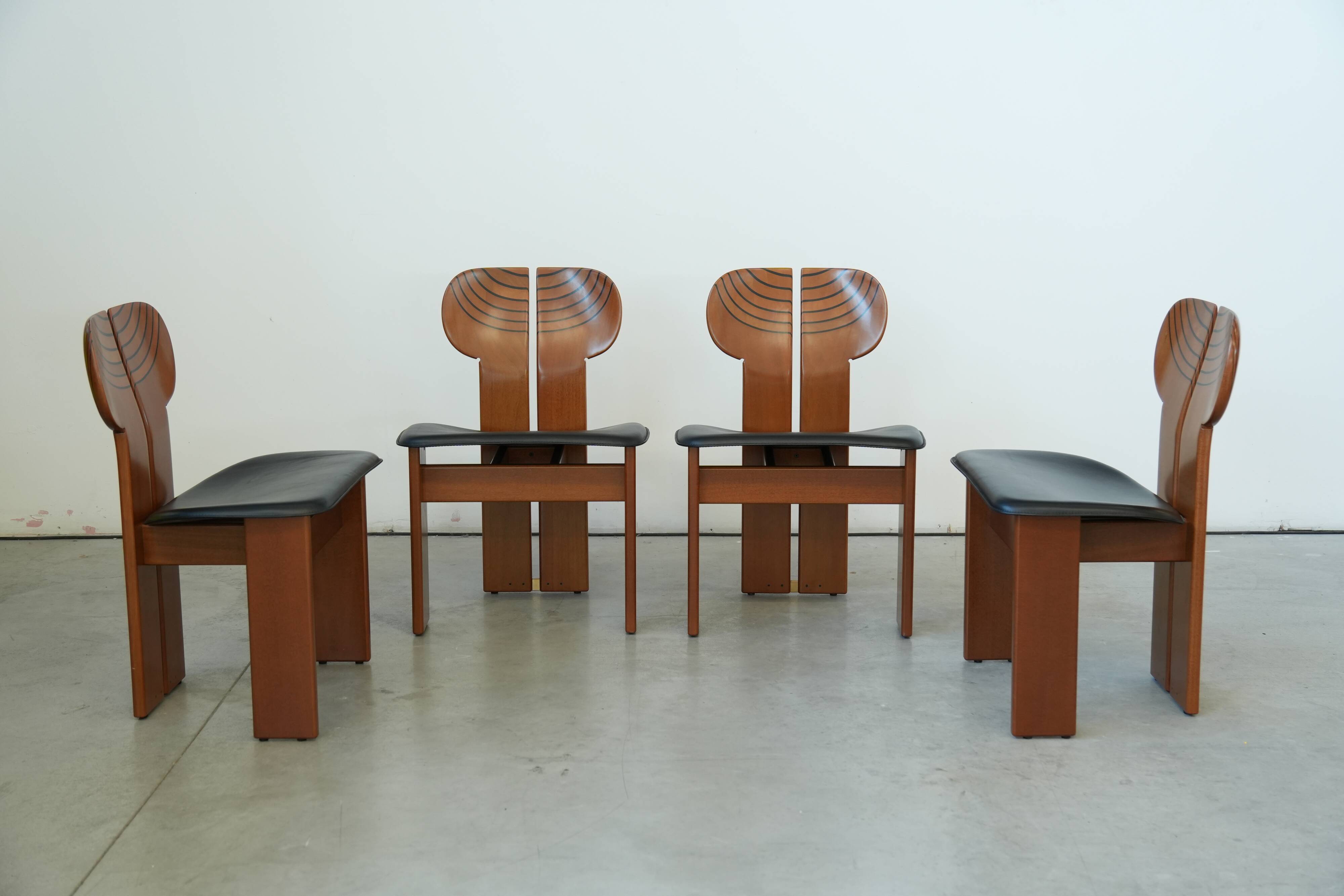 Afra & Tobia Scarpa ‘Africa’ Dining Chair – Walnut & Leather, 1975