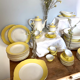 Service de 52 pièces en porcelaine kg luneville, modèle jonquille