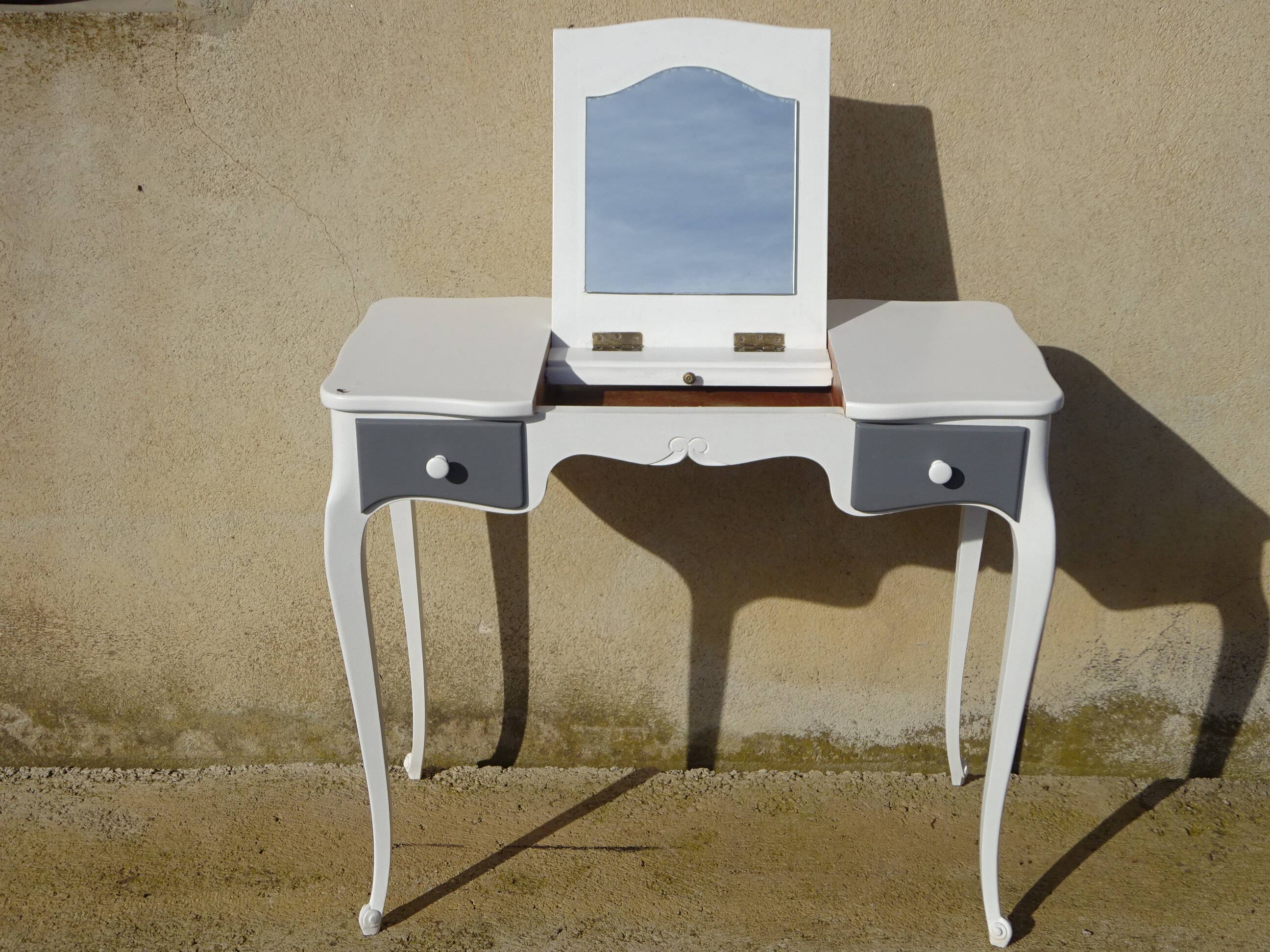 Small white and grey wooden dressing table