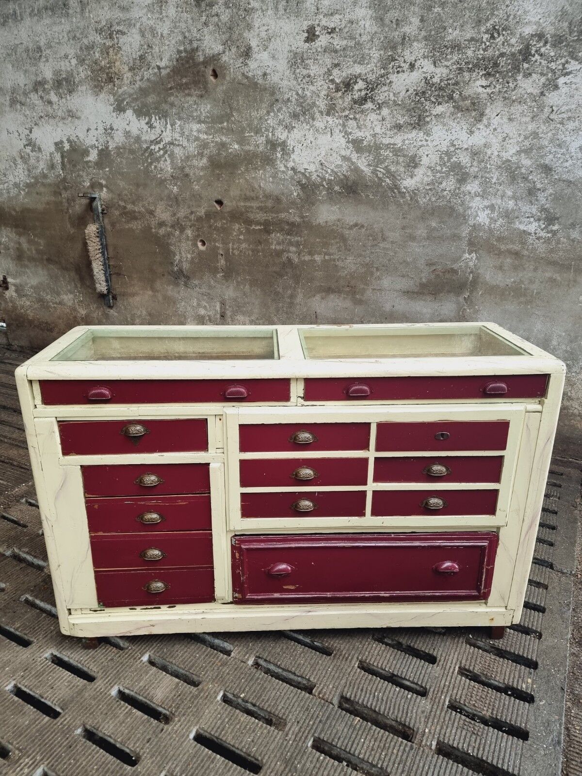 Antique counter drawercabinet