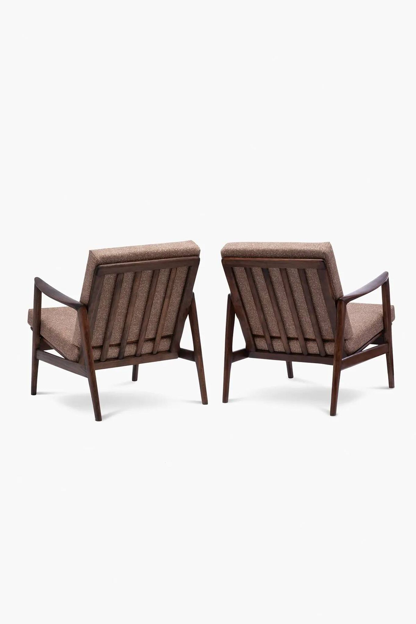 Pair of stefan armchairs type 300-139