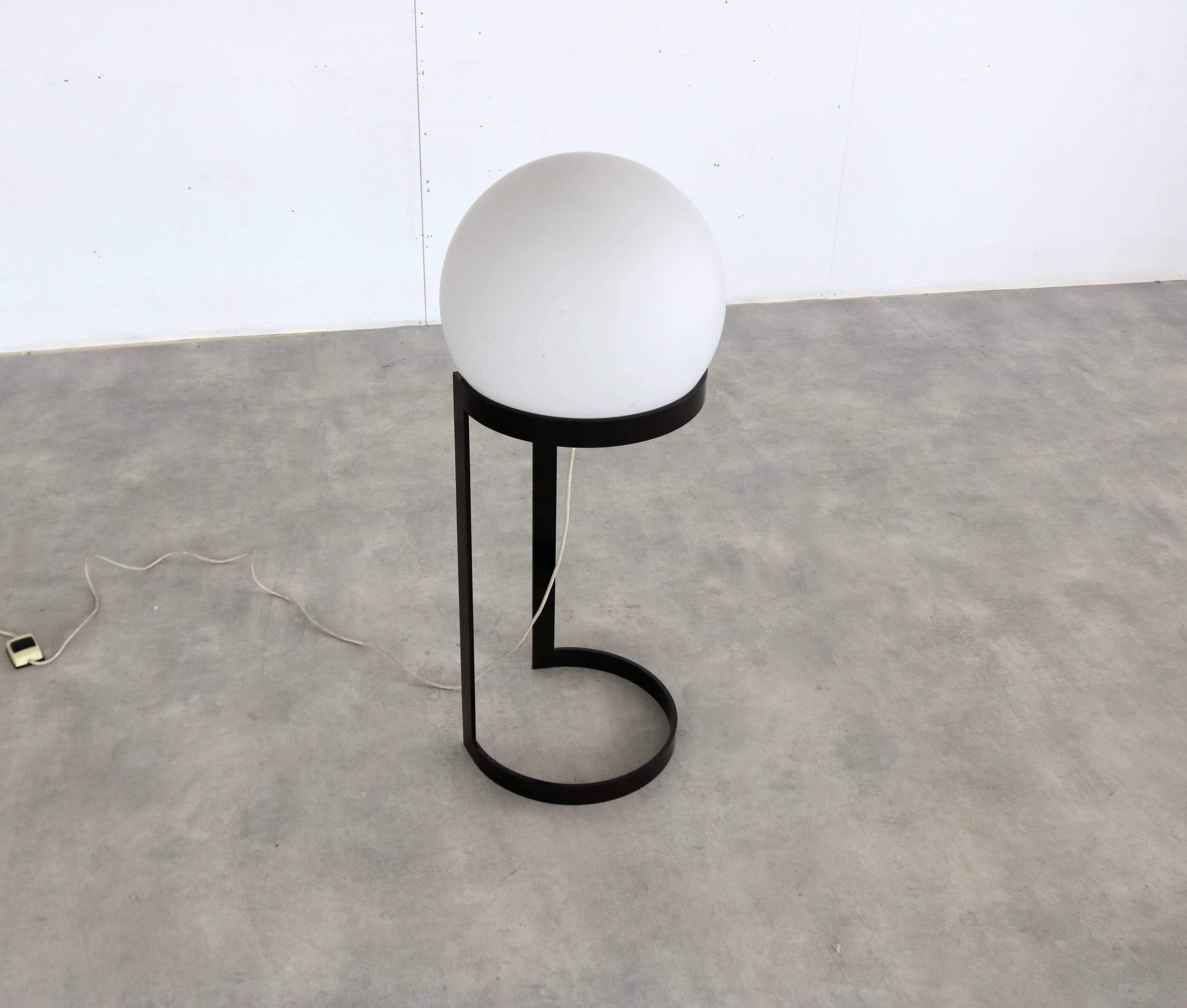 vintage floor lamp | lamp | Globe | 1980s