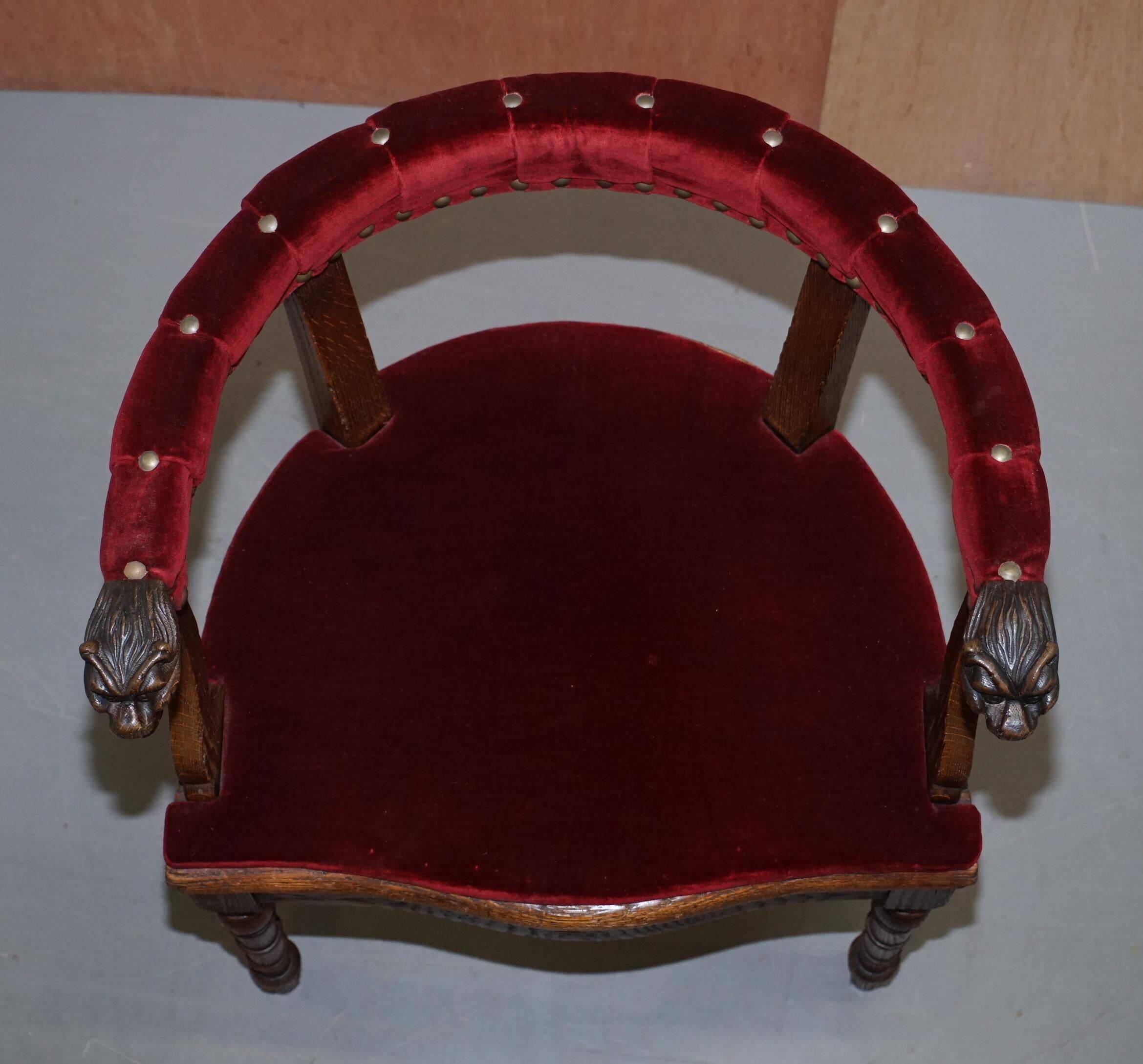 Antique Régence Bergère Armchair in Carved Oak with Lion Head Armrests