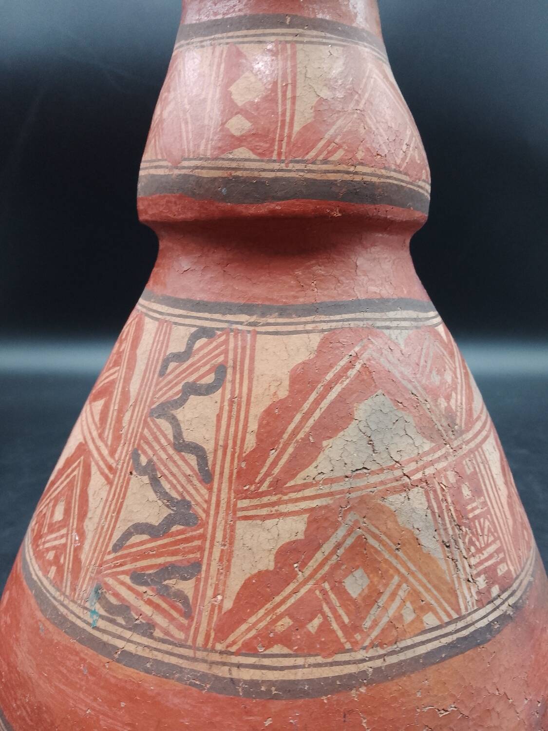 Ait chenacha jug Berber Kabyle Algeriaterracotta pot takduht early 20th century