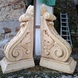 Moulded plaster bookends