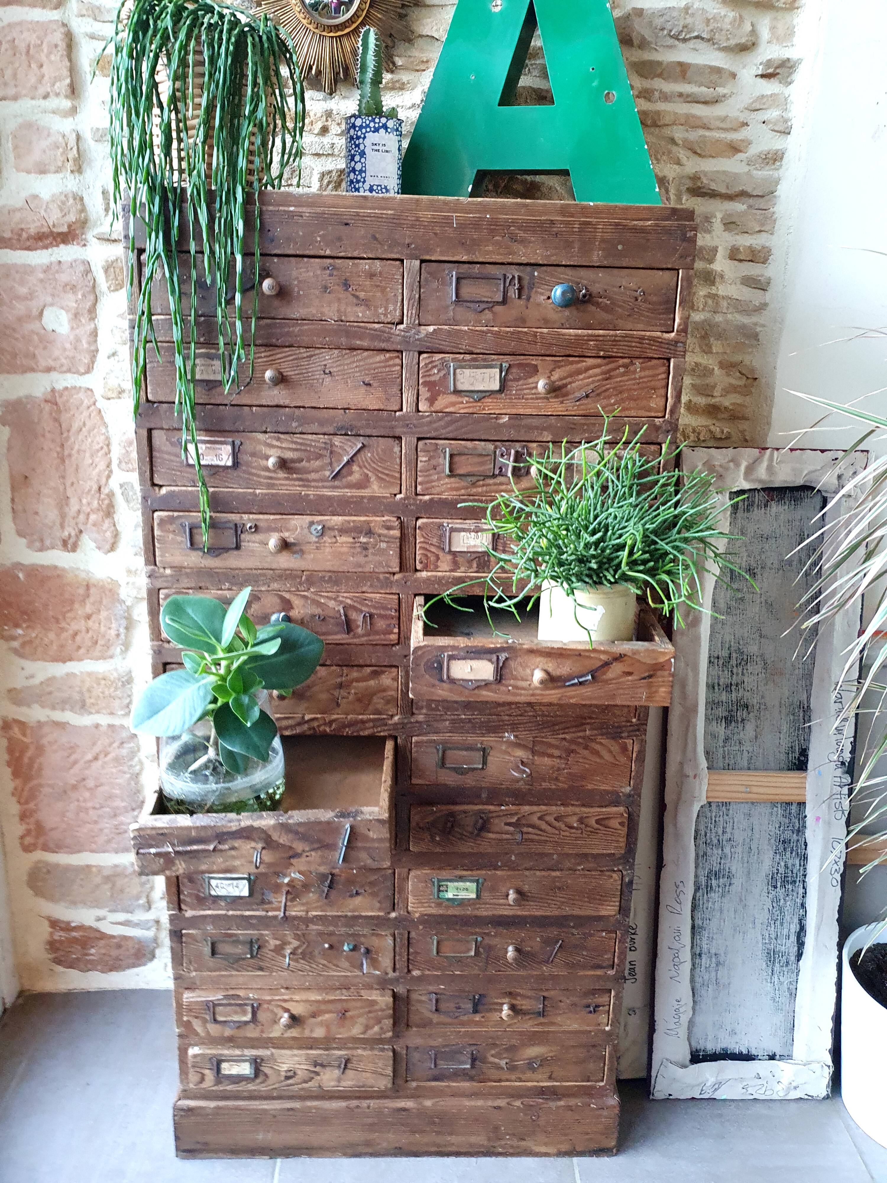 Trade cabinet 24 drawers