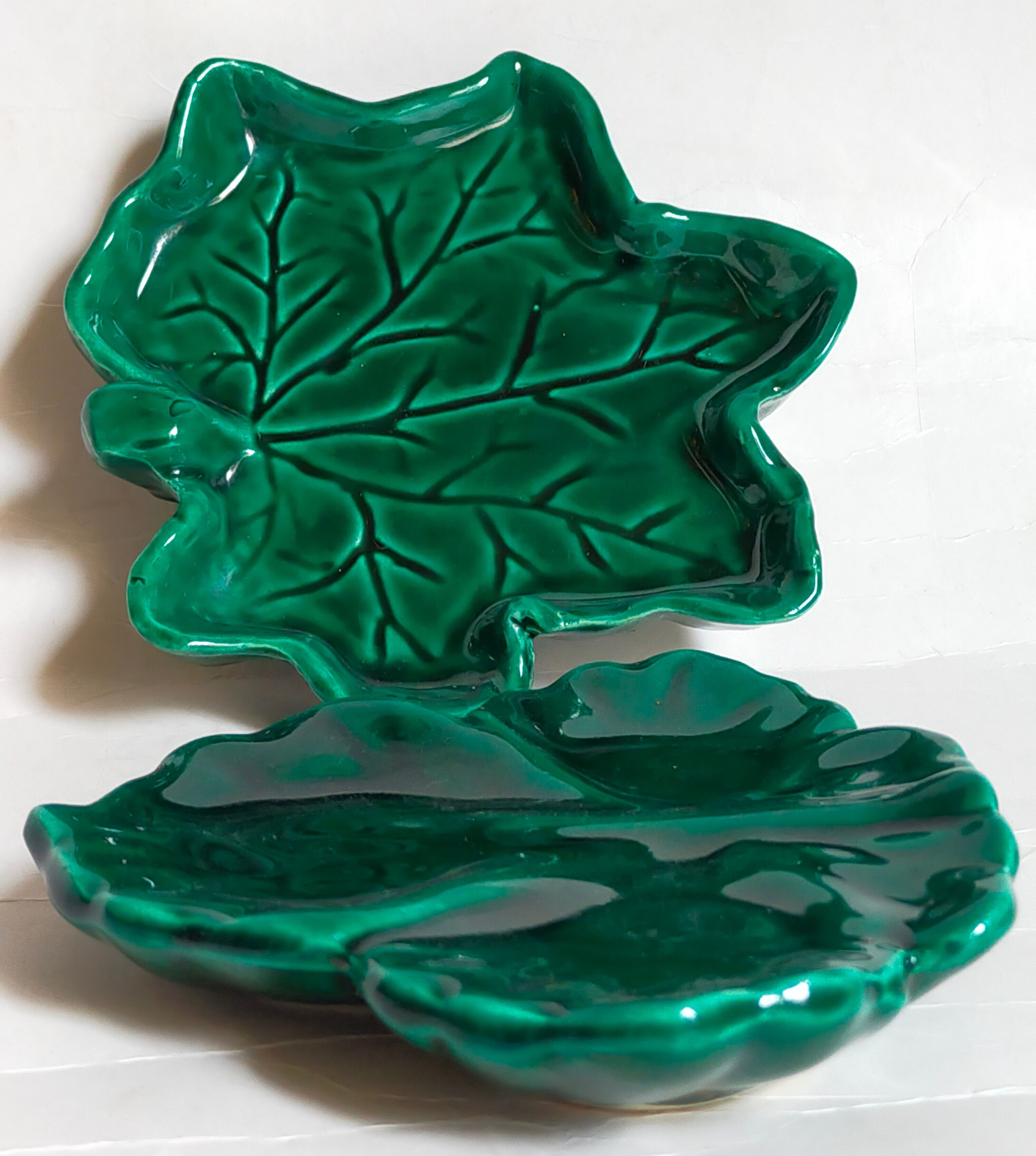 Duo of leaf cups in green slurry from Vintage Vallauris