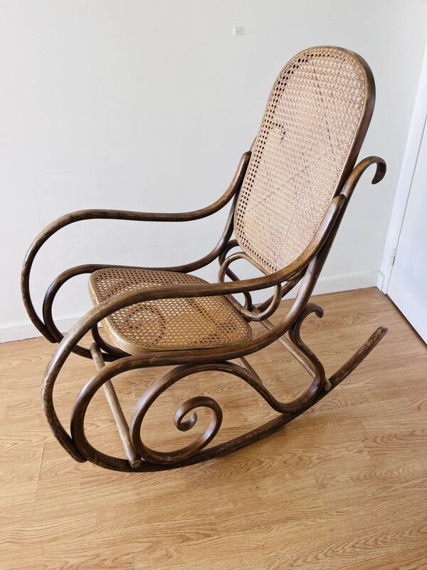 Rocking-chair Thonet bentwood ancien, étiquette d’origine