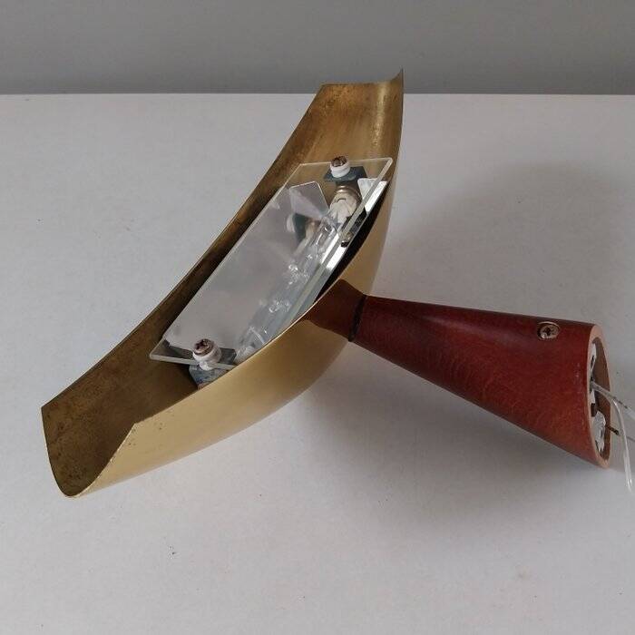 Applique halogène Josep Lluscà pour Arteluce  "Servul" en laiton et bois