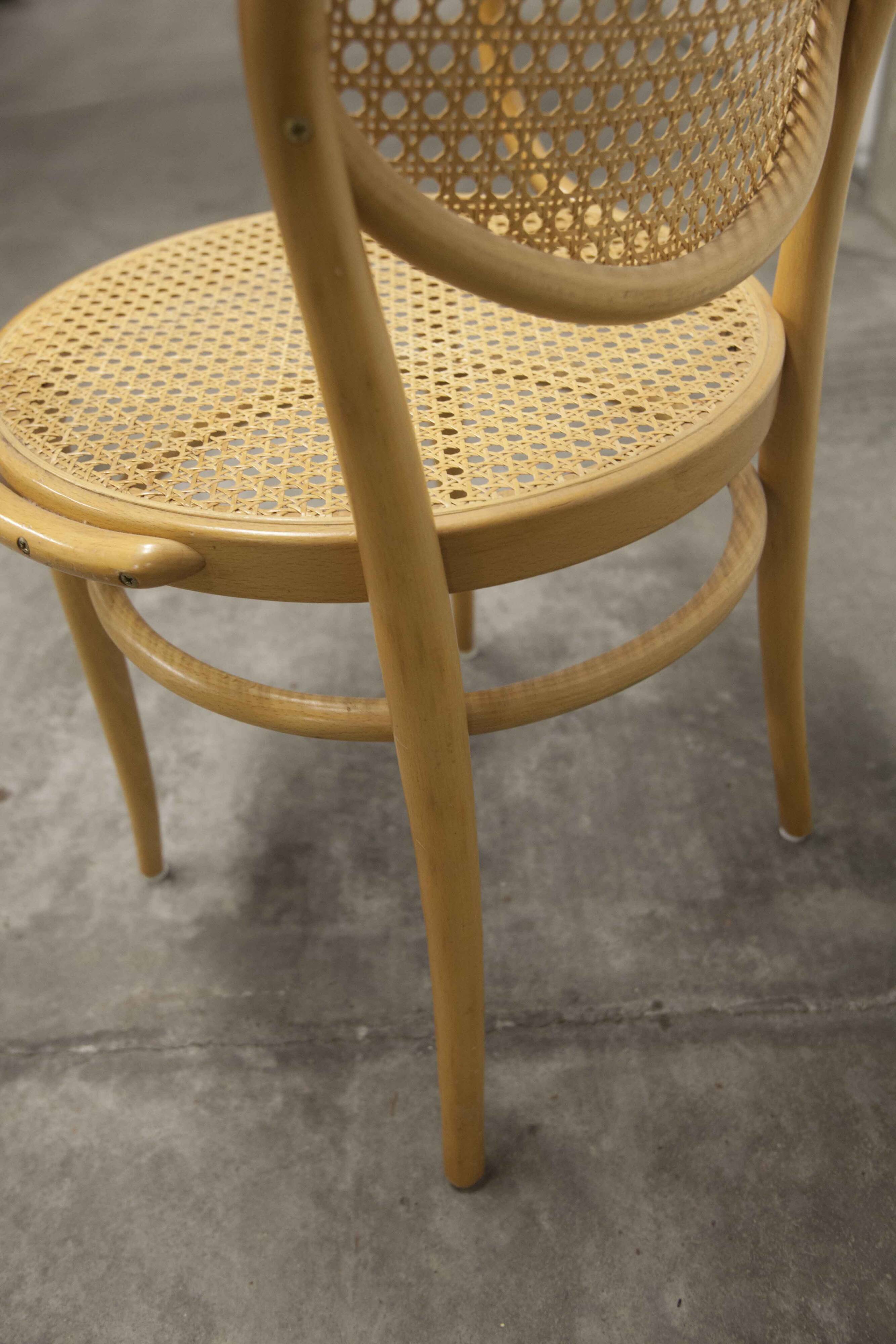 Fauteuil Thonet 210 R cannage couleur miel